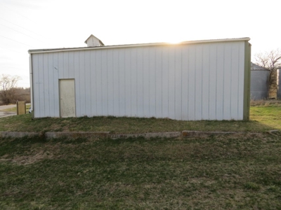 Multi-Use Acreage For Sale in Missouri Valley, Iowa - image 2