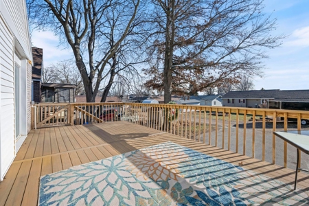Cottage-Style Home For Sale in Harlan, Iowa - image 36