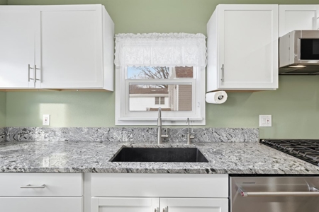 Cottage-Style Home For Sale in Harlan, Iowa - image 16