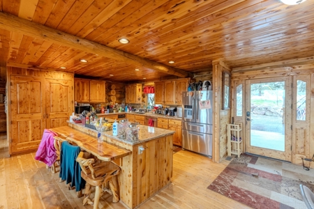 Eastern Oregon Steens Mountain Wilderness Resort - image 5