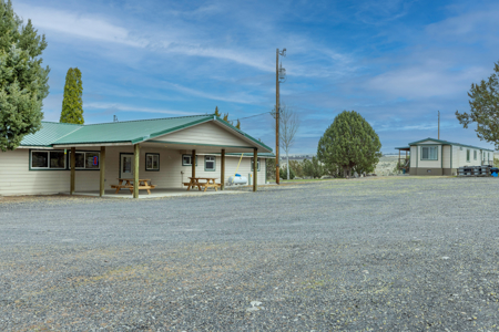 Eastern Oregon Steens Mountain Wilderness Resort - image 15