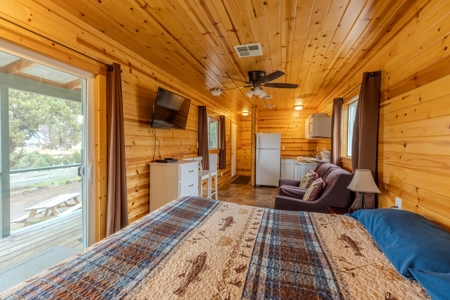 Eastern Oregon Steens Mountain Wilderness Resort - image 10