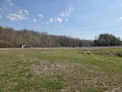 Waynesboro TN 1.29 Acre Garage Office Workshop Homesite For Sale - image 11