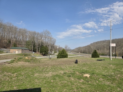 Waynesboro TN 1.29 Acre Garage Office Workshop Homesite For Sale - image 12