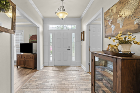 Beautiful Searcy, AR Home For Sale, Golf View Drive in River Oaks - image 3