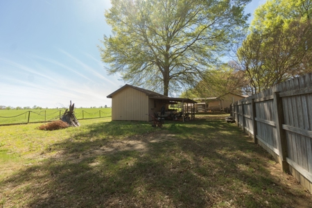 Spacious Home with a 16 X 20 Wired Shop in Searcy AR - image 21