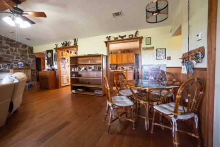 Spacious Home with a 16 X 20 Wired Shop in Searcy AR - image 13