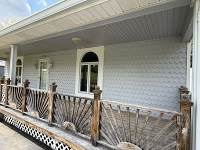 Charming Home in Albany, Kentucky - image 3