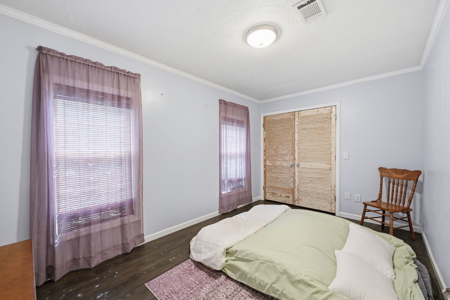 Private Home with Creek + Additional Buildable Lot Available - image 22