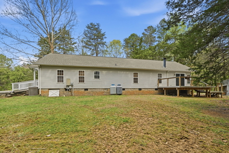 Private Home with Creek + Additional Buildable Lot Available - image 33