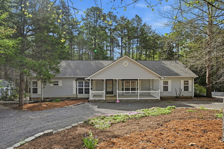 Private Home with Creek + Additional Buildable Lot Available - image 1