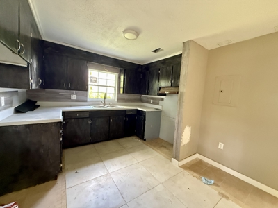 Bonifay Florida Home for sale - Handyman Special - image 17
