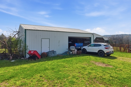 Ozarks 81-Acre Farm Near Bull Shoals Lake & National Forest - image 23