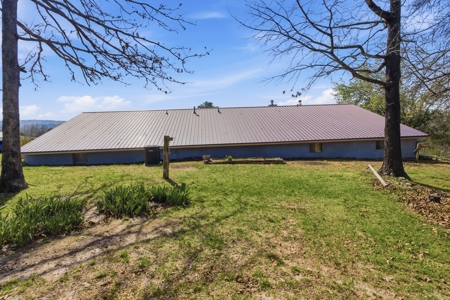 Ozarks 81-Acre Farm Near Bull Shoals Lake & National Forest - image 41