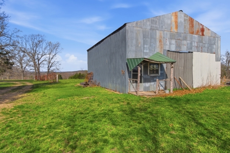 Ozarks 81-Acre Farm Near Bull Shoals Lake & National Forest - image 24