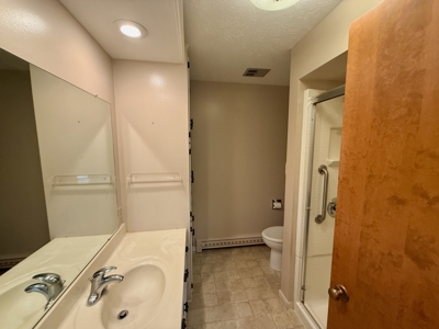 Brick Ranch Home Auction - May 5th @ 6PM - image 20