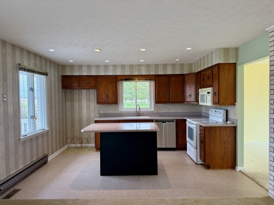 Brick Ranch Home Auction - May 5th @ 6PM - image 14