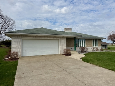 Brick Ranch Home Auction - May 5th @ 6PM - image 2