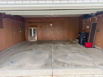 Brick Ranch Home Auction - May 5th @ 6PM - image 11