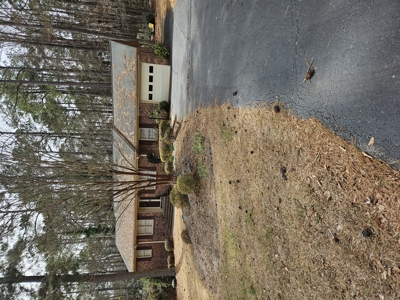 Ranch Home In Historic Winnsboro, South Carolina - image 3