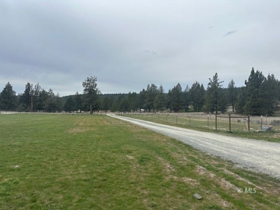 Charming Alturas Home on 1.6 Acres with Space for Horses - image 7