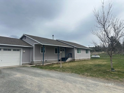 Charming Alturas Home on 1.6 Acres with Space for Horses - image 6