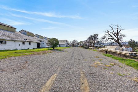 Esparto Historic Estate on 5 Acres with Landmark Barn - image 38