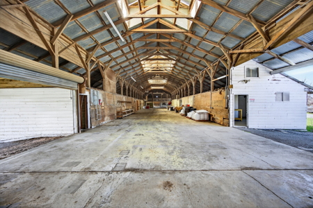 Esparto Historic Estate on 5 Acres with Landmark Barn - image 46