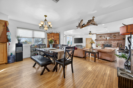 Esparto Historic Estate on 5 Acres with Landmark Barn - image 11