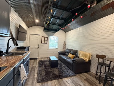 Arkansas Fishing Cabin For Sale Near White River - image 4