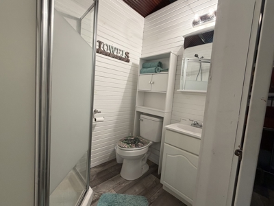 Arkansas Fishing Cabin For Sale Near White River - image 13