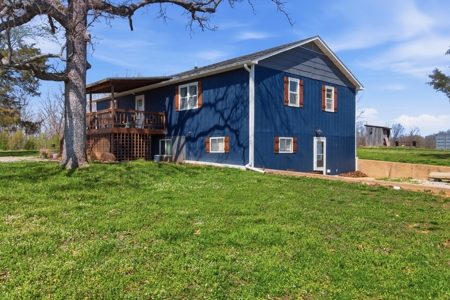 Spacious Country Retreat on 22.6 Acres with Dual Living Potential - image 5