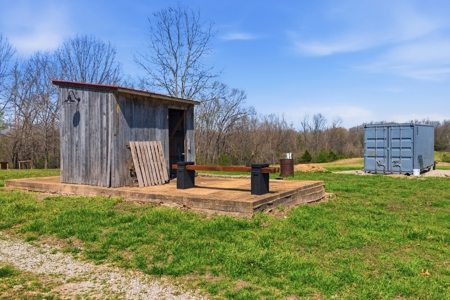 Spacious Country Retreat on 22.6 Acres with Dual Living Potential - image 33