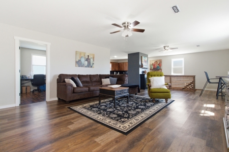 Spacious Country Retreat on 22.6 Acres with Dual Living Potential - image 10