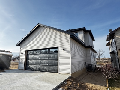 3-bedroom home in the Rolling Prairie subdivision in Portage - image 2