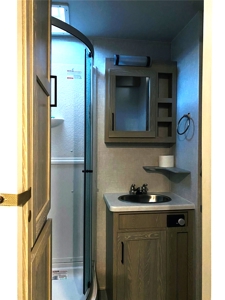 Turnkey Retreat-Dual Travel Trailers in Thunderbird Bay - image 10