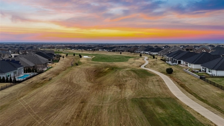 Golf Course Luxury Home in Robson Ranch Denton - image 9