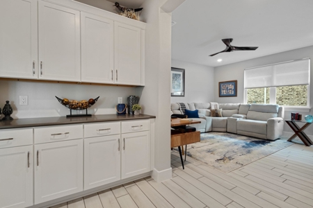 Golf Course Luxury Home in Robson Ranch Denton - image 13