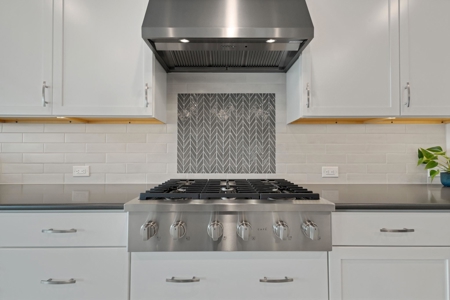 Golf Course Luxury Home in Robson Ranch Denton - image 21