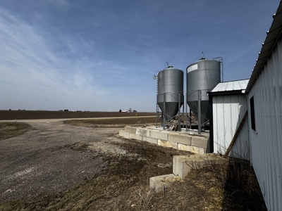 3.5± acre livestock facility located in the Town of Richmond - image 4