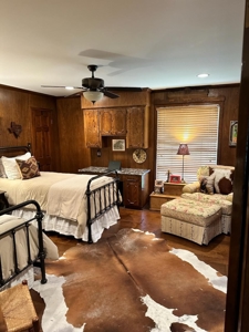 Country Home with Stables for sale in Marshall, TX - image 10