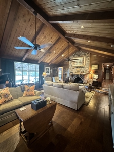 Country Home with Stables for sale in Marshall, TX - image 5