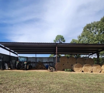 Country Home with Stables for sale in Marshall, TX - image 23
