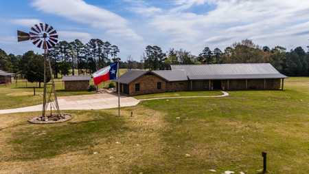 Country Home with Stables for sale in Marshall, TX - image 1
