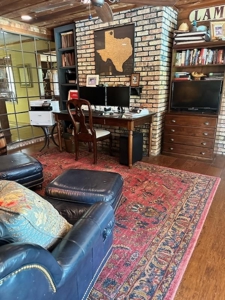 Country Home with Stables for sale in Marshall, TX - image 7