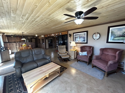 Mountain Home for Sale with Fabulous Mountain Views - image 15