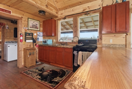 Missouri Ozarks Cabin for Sale / 6 Acres / Highway Frontage - image 11