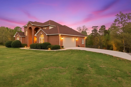 Spacious All-Brick Home| 4BR, Finished Basement, Media Room NC - image 2