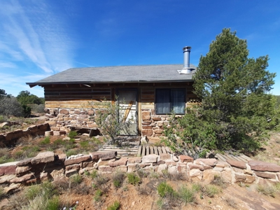 REMOTE Northern AZ off grid 160 ACRES old Homestead property - image 4