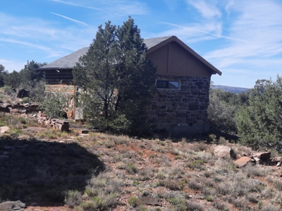 REMOTE Northern AZ off grid 160 ACRES old Homestead property - image 7